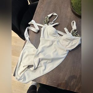 Same Los Angeles Gold Chain One Piece in Cream